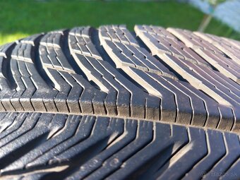 225/45 r19 zimne pneumatiky - 2