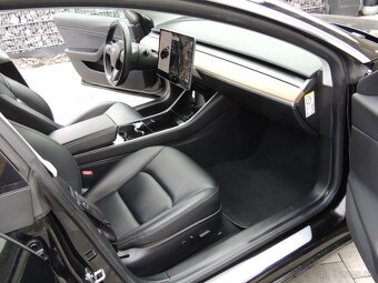 Tesla Model 3 STANDARD RANGE TOP SK SPZ 2019 - 2