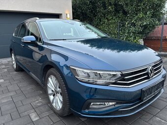Volkswagen Passat Variant 2.0 TDI EVO Elegance DSG - 2