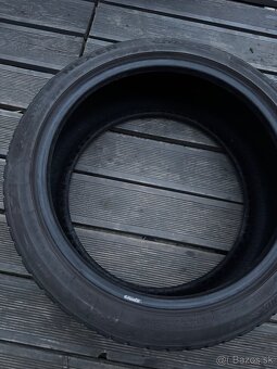 245/40 R19 zimne pneu Nexen - 2