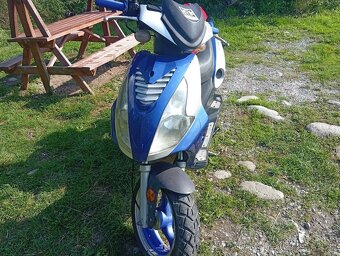 Predám skúter 125ccm 4t - 2