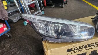 Predné svetlá na Kia Ceed r.v 2014 - 2