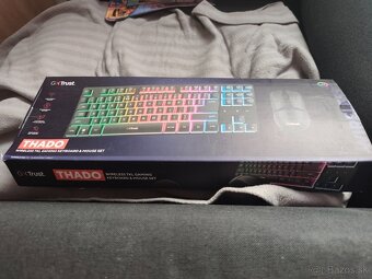 predam tuto podsvietenu klavesnicu plus myš - 2