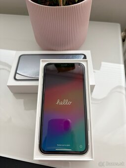 iPhone XR 64GB biely - 2