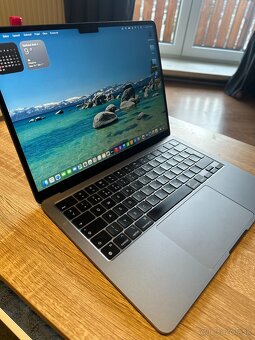 Predám Macbook Air M2 13,6-inch 256GB - 2