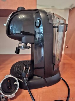 Pákový kávovar DeLonghi - 2