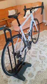 SPECIALIZED + Thule 591 ProRide. - 2