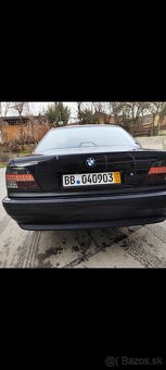 Zadné svetlá BMW e38 - 2