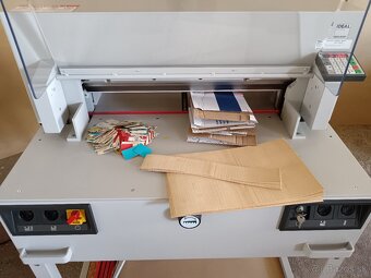 Stohová rezačka PAPÍRU KARTONU- IDEAL, nůžky, strihač papíru - 2