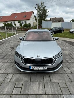 Škoda Octavia 4 Ambition 1,5 TSI 110 kw 6-stup. mech. - 2