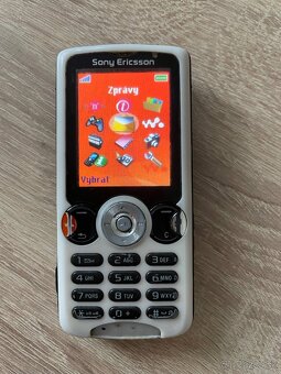 Sony Ericsson W810i - 2