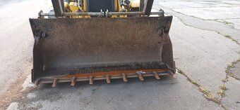 Traktorbager New Holland B110B - 2