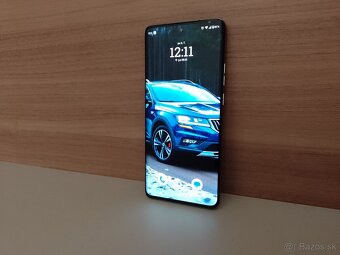 Motorola Edge 40 - 2