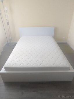 Postel 140 x 200 + matrac - 2