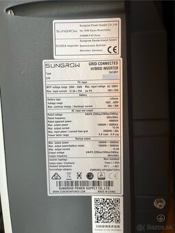 Sungrow SH10RT trojfázový hybridný fotovoltaický menič - 2