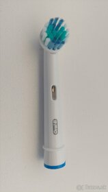 náhradná hlavica na elektrickú zubnú kefku Braun Oral-B - 2