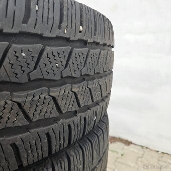 235/65 r16c Continental - 2