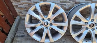 Predam orginal Skoda Trifid elektrony 5x112 r17 et49 J7,5 - 2