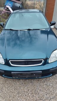 Honda Civic 1.5 vtec econom automat ,rozpredám na diely - 2