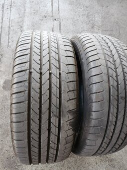 Predám 2ks letné pneu 205 50 17 - 2