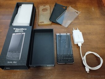 BlacBerry KeyOne - 2