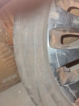 235 45 R17 gumy + elektróny Ford - 2