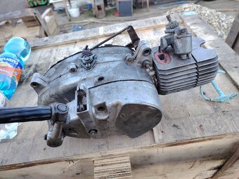 Predám dva krát motor pionier - 2