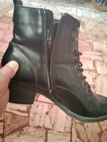 Čierne dámske topánky - 2