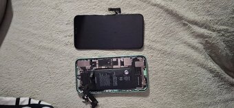Dobrý deň predám dotykové sklo na iphone 11 originál - 2