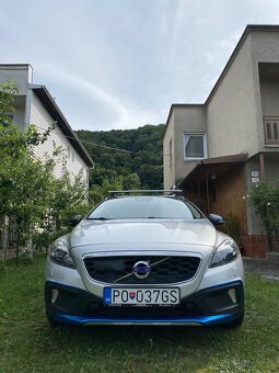 Volvo V40 Cross Country D2 Momentum Pro, Top stav. - 2