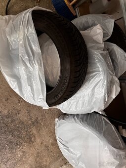 Yokohama 235/55 R19 FR 101 V zimne. - 2