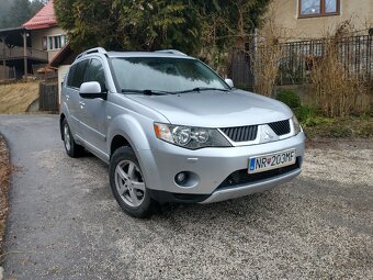 Mitsubishi Outlander 4x4 - 2