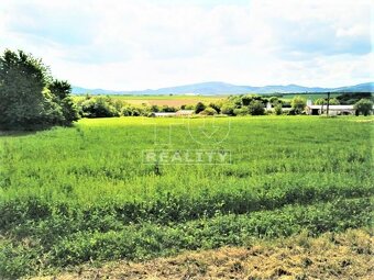 Stavebný pozemok v obci Tvrdomestice s rozlohou 1289m2 - 2