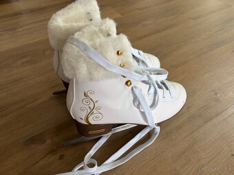 Predam damske korcule Luxury na lad vel.37 - 2