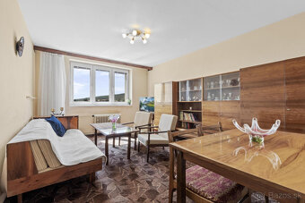 Zaujímavý 3-izbový byt 67 m2 s veľkým potenciálom – ul. Kozm - 2