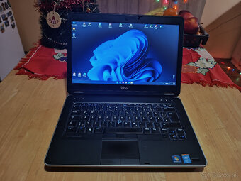 DELL Latitude E6440 - 14.1" / i5 / SSD / AMD Grafika / Dock - 2