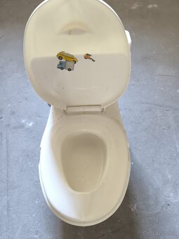 WC so splachovačom - 2