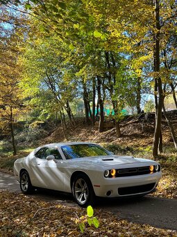 Dodge Challenger 2016 rok - 2