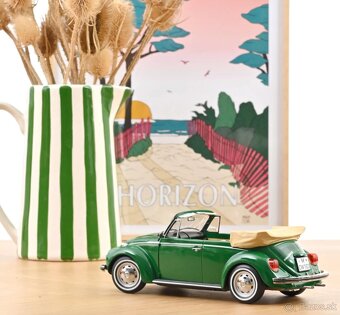 Predám model VW Beetle Cabriolet 1303 Norev 1:18 - 2