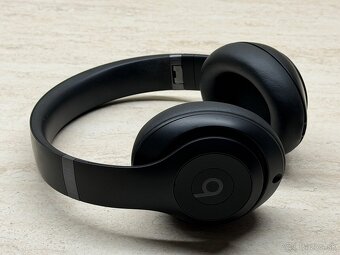 Beats Studio Pro - 2