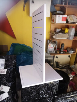 Plechové poličky - 2