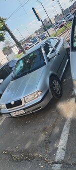 Oktavia 1.6 benzin 74kw nova ek. - 2