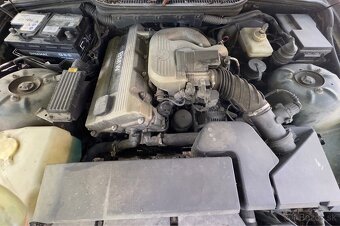 BMW E36 Compact IS - 2