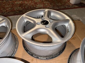 Borbet R15 4x100 7J ET35 - 2