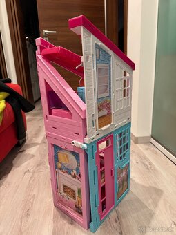 Barbie domček – skladací, s nábytkom, veľmi pekný stav - 2
