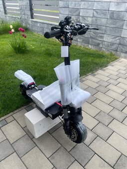 Elektricka kolobezka Boyueda S3-11 6000w, 38,4Ah - 2