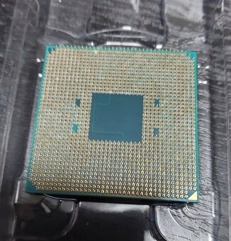 AMD Ryzen5 3400 G - 2