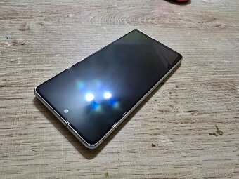 Samsung S20FE 128gb v super stave plnefunckny ma len velmi j - 2