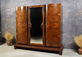 Starožitná Skriňa- ART DECO 1930 po renovácii - 2