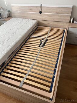 Manželská posteľ 180x200 + rošty - 2